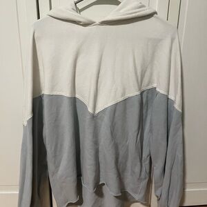 Abercrombie & Fitch White and Gray Sweatshirt Casual Fit